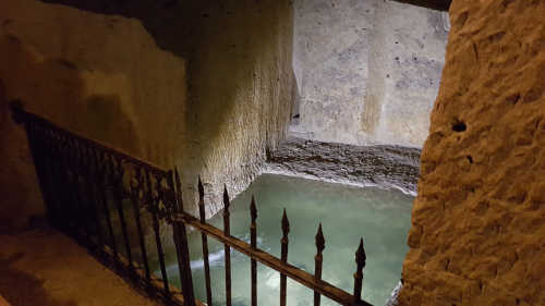 humidité de la cave Monplaisir et sa source